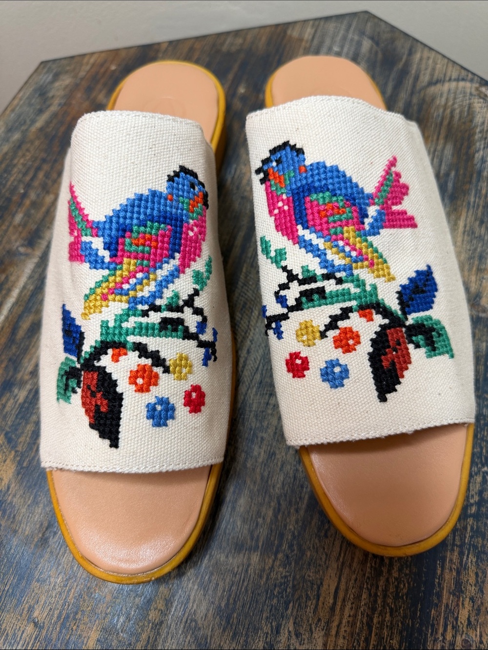 Embroidered Bird Slide Sandals in Neutral & Multicolor Italy NWOT